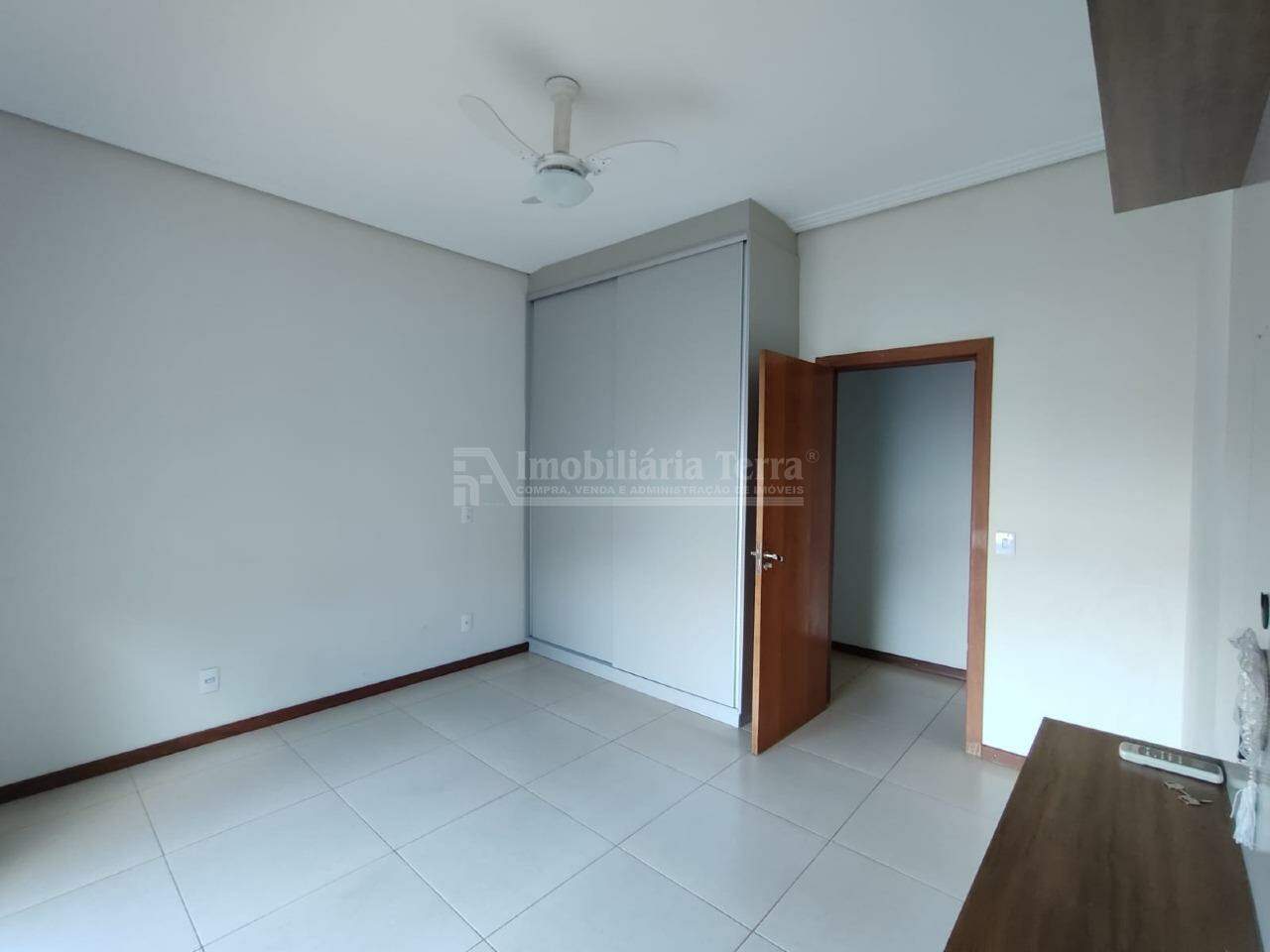 Casa com 3 quartos sendo 1 suíte no Vila Planalto em Dourados/MS — foto 13
