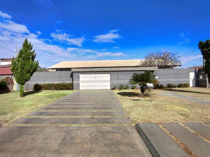 Casa com 3 quartos sendo 1 suíte no Vila Planalto em Dourados/MS — foto 2