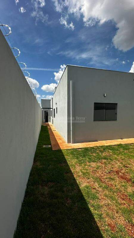 Casa com 3 quartos sendo 1 suíte no Monte Carlo em Dourados/MS — foto 12