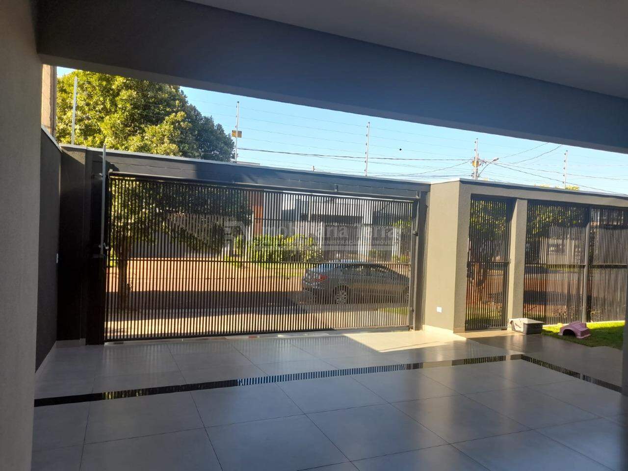 Casa com 3 quartos sendo 1 suíte no Santa Fé em Dourados/MS — foto 2