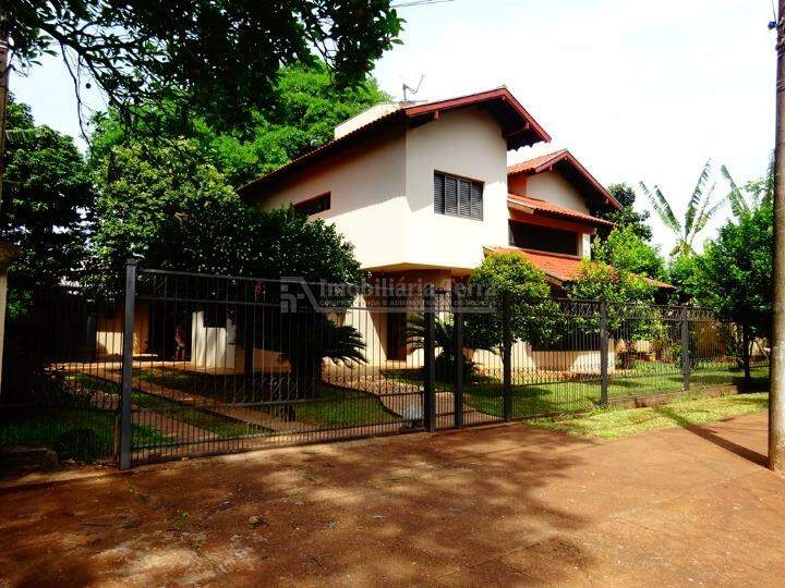 Casa com 3 quartos no Parque Alvorada em Dourados/MS