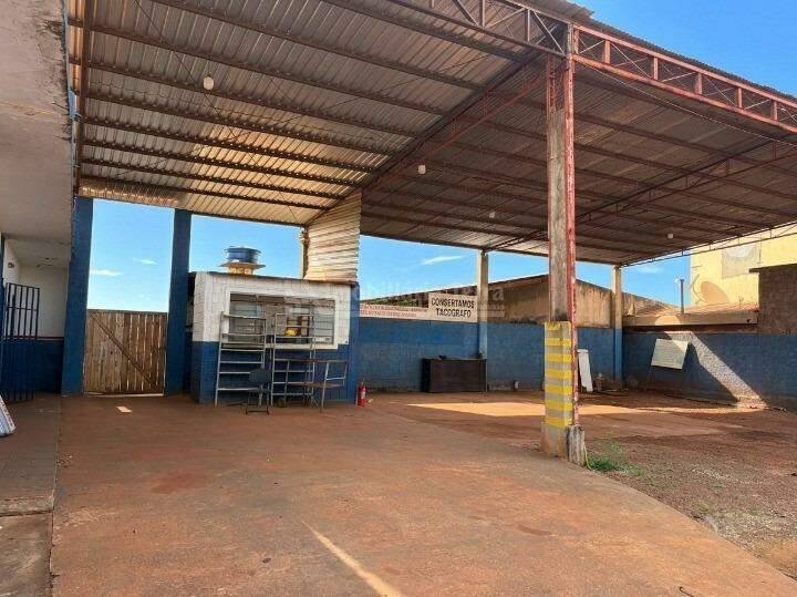Barracão no Jardim Santa Maria em Dourados/MS — foto 3