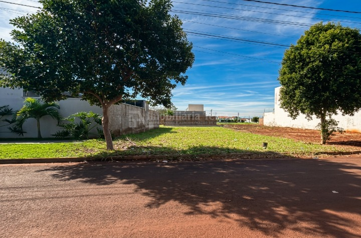 Terreno/Lote no Novo Parque Alvorada em Dourados/MS