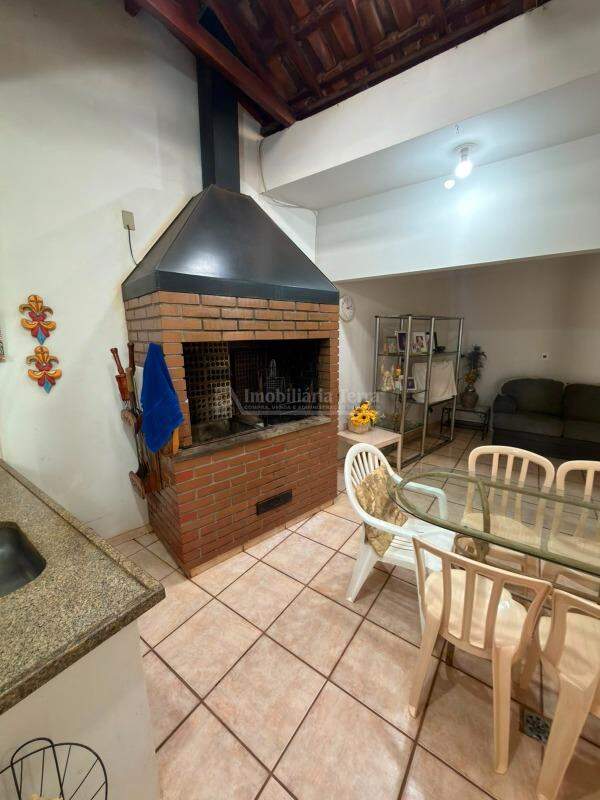 Sala Comercial com 5 quartos no Centro em Dourados/MS — foto 13