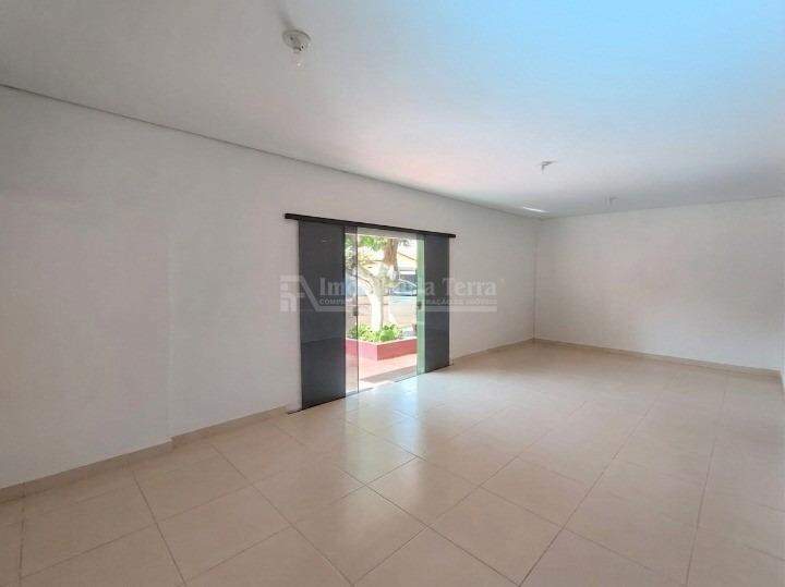 Casa com 3 quartos sendo 1 suíte no Parque Do Lago II em Dourados/MS — foto 2