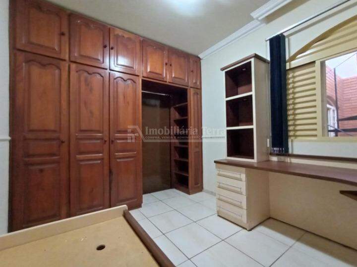 Casa com 4 quartos no BNH III Plano em Dourados/MS — foto 10