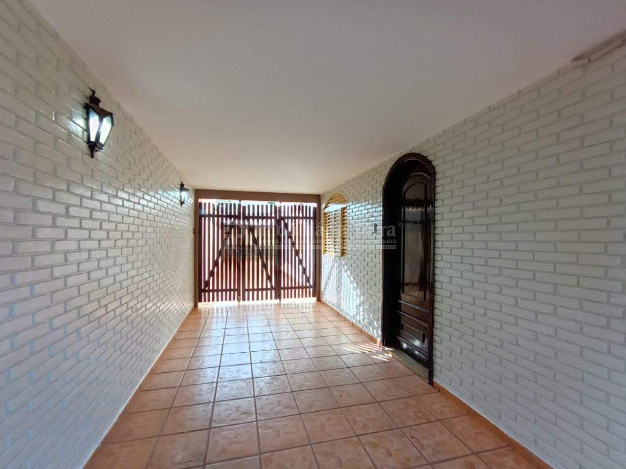 Casa com 4 quartos no BNH III Plano em Dourados/MS — foto 3