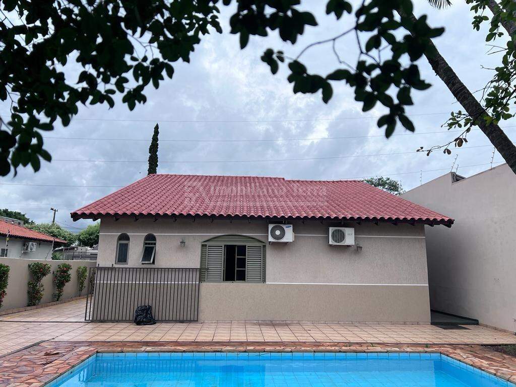 Casa com 4 quartos sendo 1 suíte no Vila Planalto em Dourados/MS — foto 3