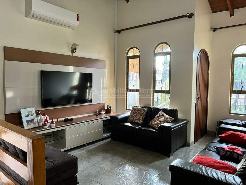 Casa com 4 quartos sendo 1 suíte no Vila Planalto em Dourados/MS — foto 7