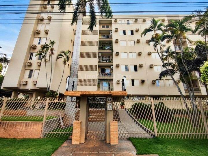Apartamento com 2 quartos no Centro em Dourados/MS