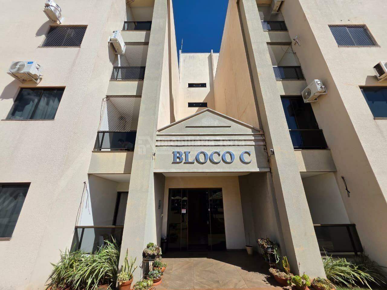 Apartamento com 3 quartos sendo 1 suíte no Jardim Tropical em Dourados/MS — foto 2