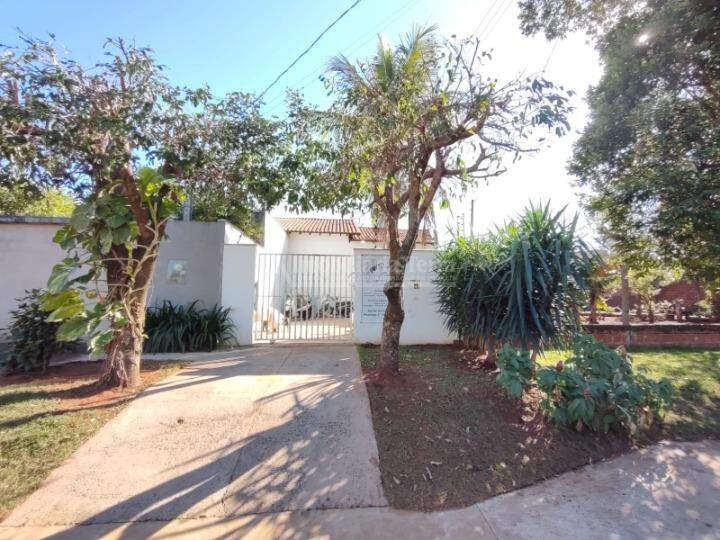 Casa com 2 quartos no Jardim Água Boa em Dourados/MS
