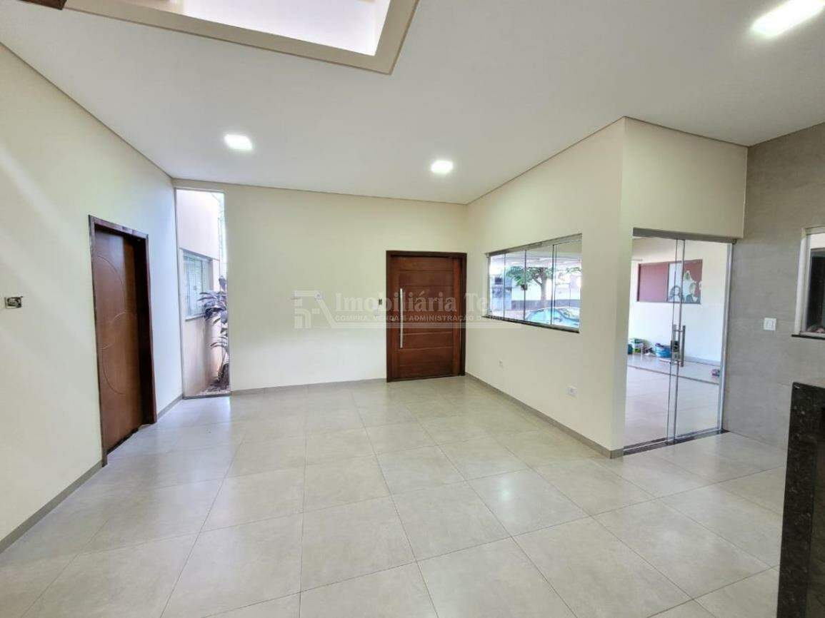 Casa com 5 quartos sendo 2 suítes no Bnh IV Plano em Dourados/MS — foto 3