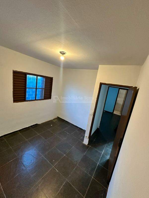 Casa com 4 quartos no Campo Dourado em Dourados/MS — foto 4