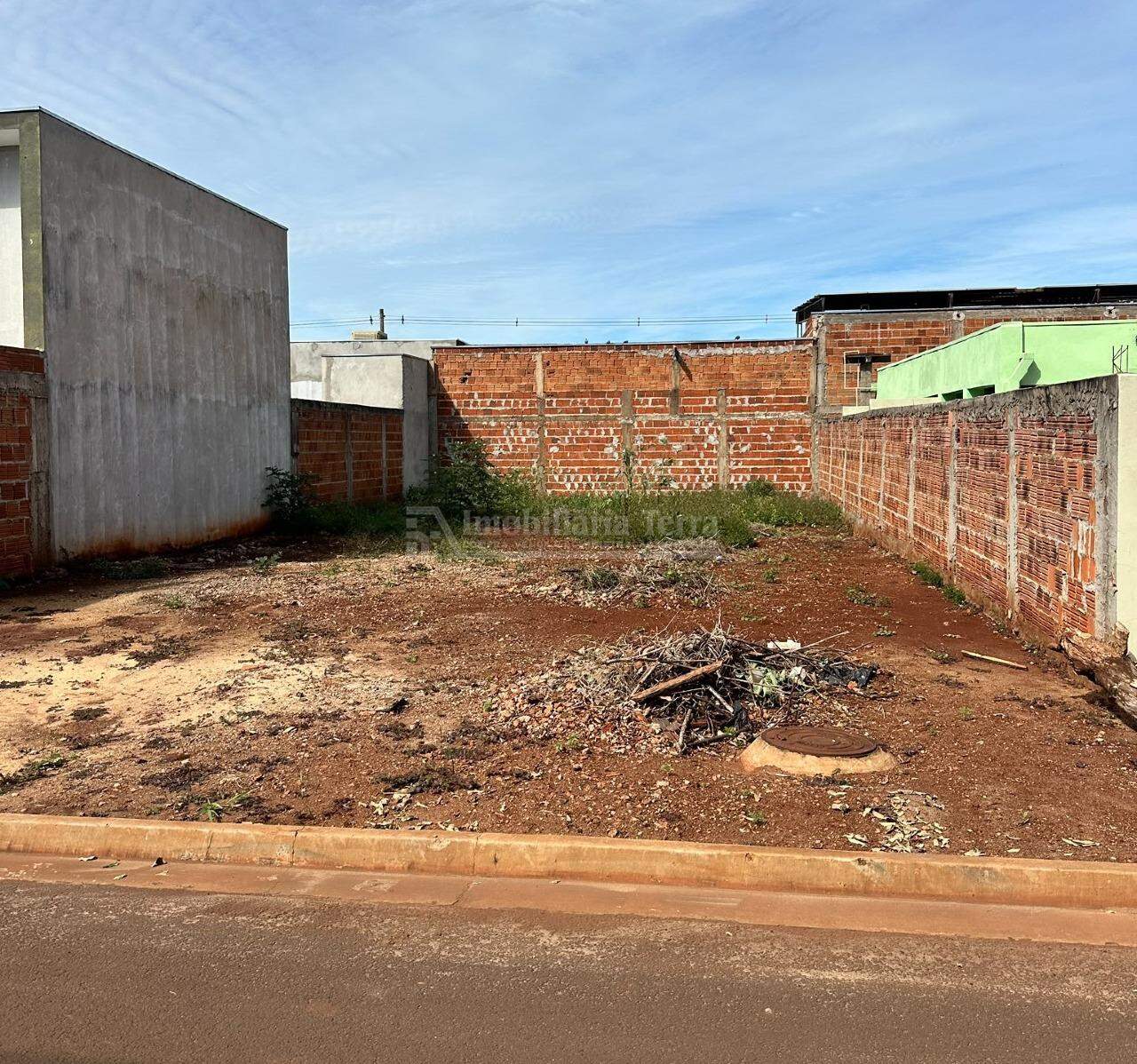 Terreno/Lote no Vival dos Ipês em Dourados/MS — foto 1