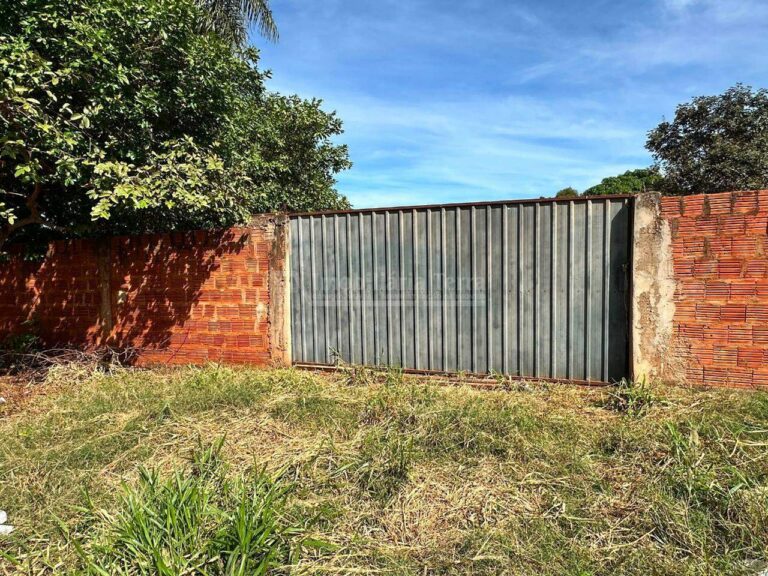 Terreno/Lote no Campo Belo I e II em Dourados/MS