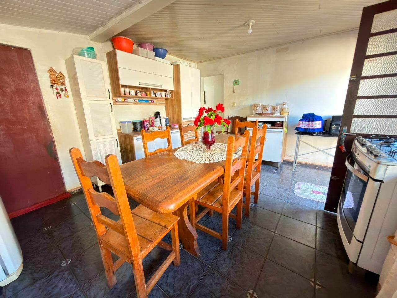 Casa com 2 quartos sendo 1 suíte no Conjunto Habitacional Izidro Pedroso em Dourados/MS — foto 3