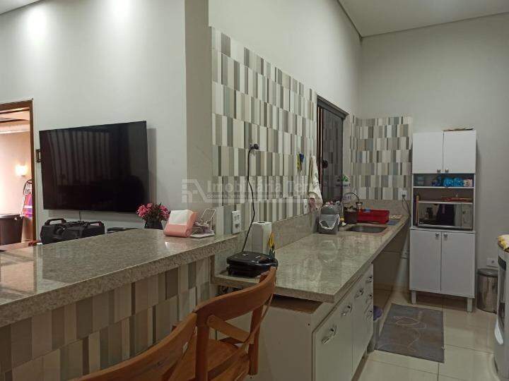 Casa com 3 quartos sendo 1 suíte no Monte Carlo em Dourados/MS — foto 4