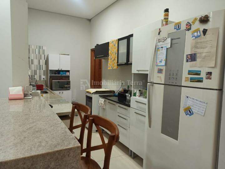 Casa com 3 quartos sendo 1 suíte no Monte Carlo em Dourados/MS — foto 3