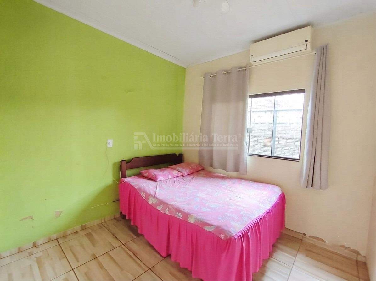 Casa com 3 quartos no Conjunto Habitacional Izidro Pedroso em Dourados/MS — foto 7