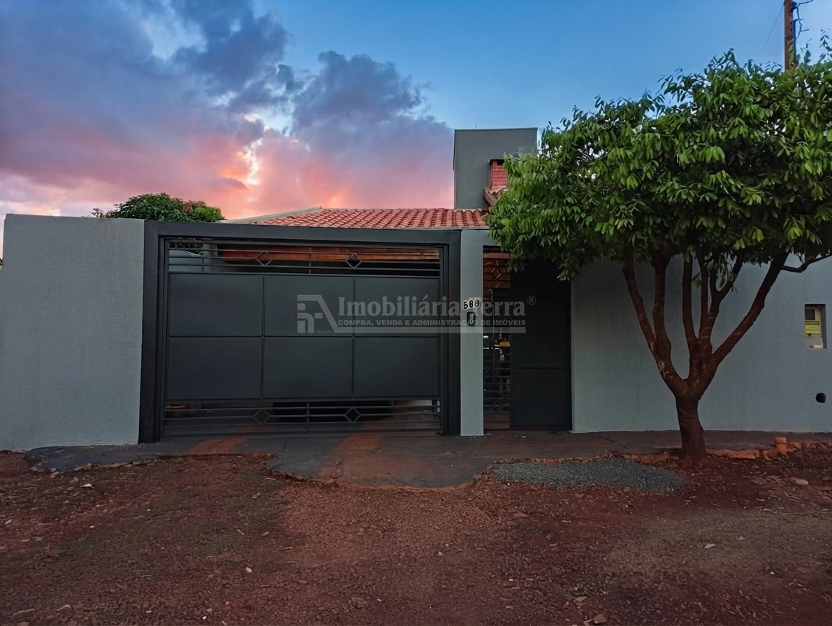 Casa com 4 quartos sendo 1 suíte no Parque Das Nações I em Dourados/MS — foto 1
