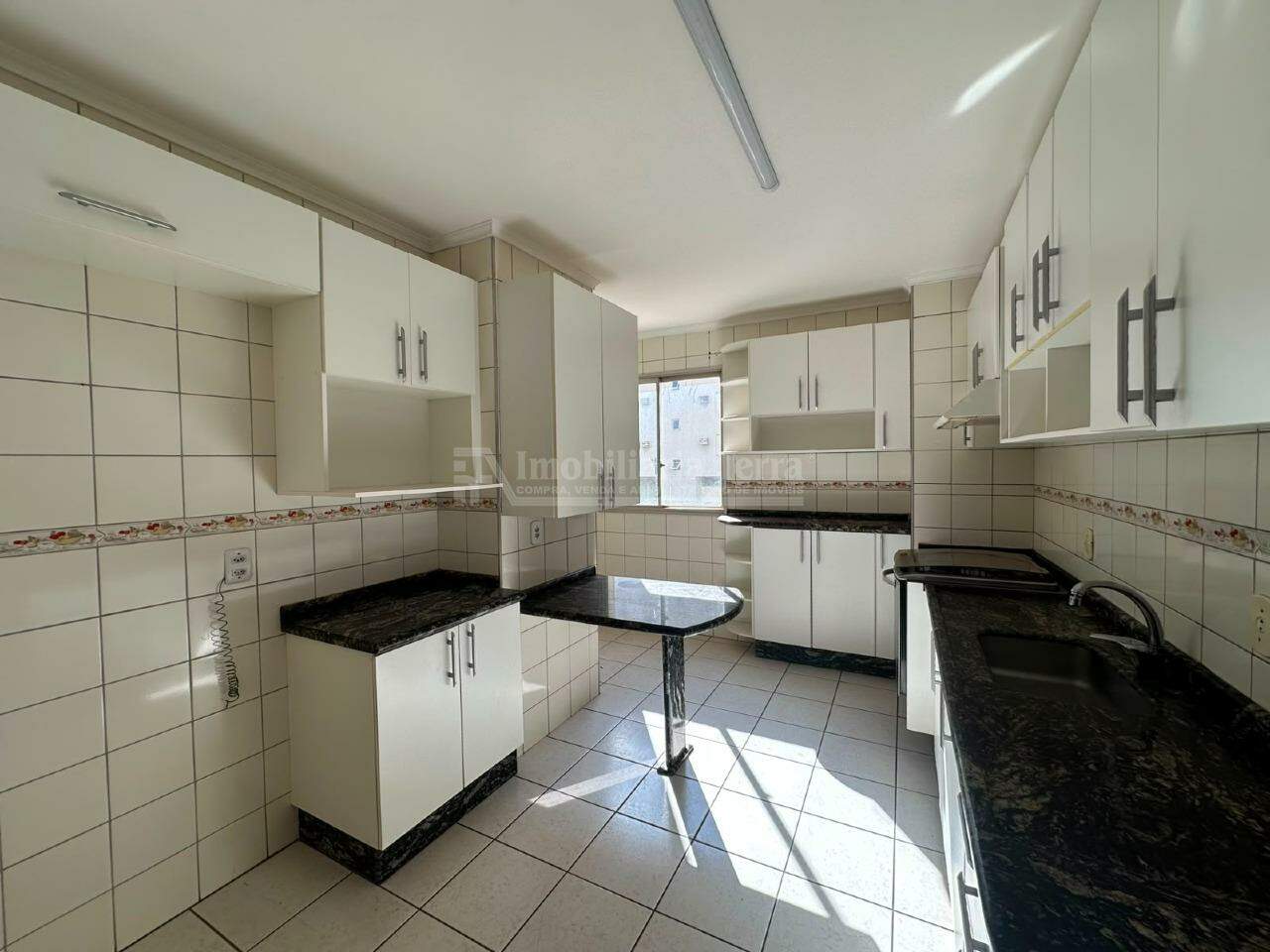Apartamento com 3 quartos sendo 1 suíte no Jardim Central em Dourados/MS — foto 2