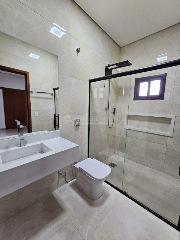 Casa com 3 quartos sendo 1 suíte no Jardim Oliveira II em Dourados/MS — foto 12