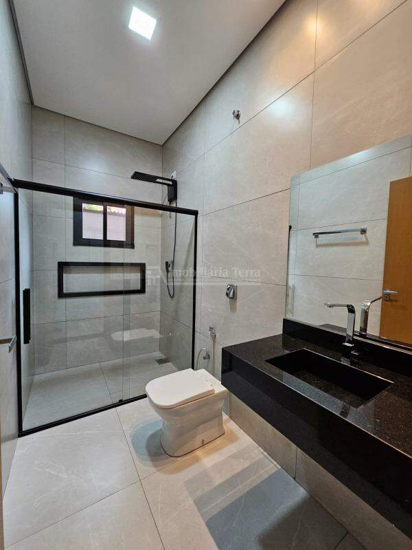 Casa com 3 quartos sendo 1 suíte no Jardim Oliveira II em Dourados/MS — foto 12
