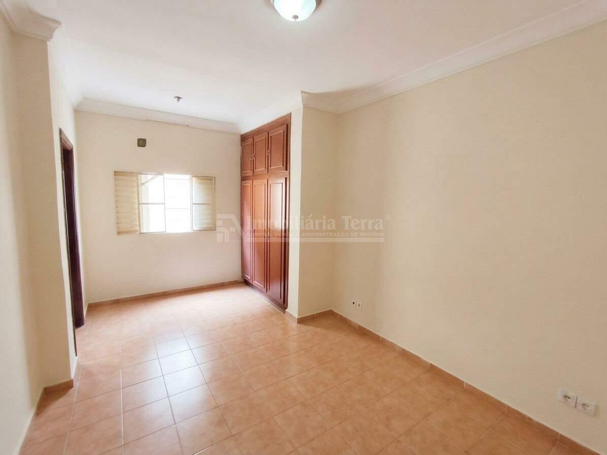 Casa em BNH III Plano, foto 6 de 12