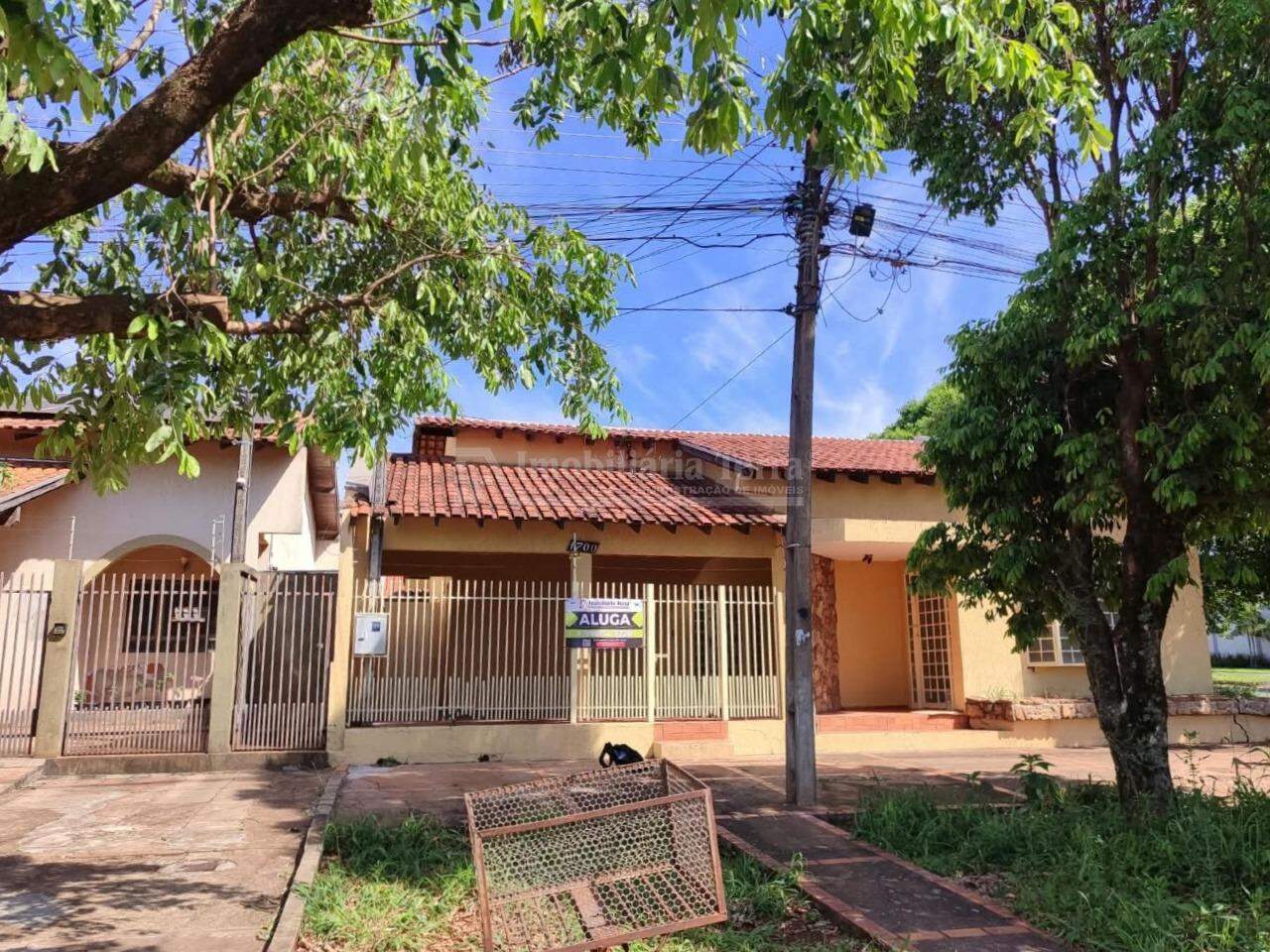 Casa com 3 quartos no BNH III Plano em Dourados/MS — foto 1