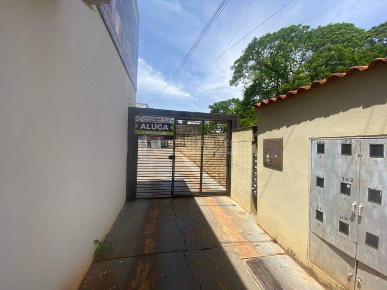 Apartamento com 2 quartos no Jardim Universitário em Dourados/MS