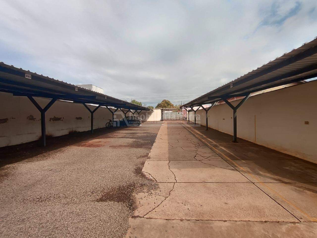 Apartamento com 2 quartos no Jardim Maracanã em Dourados/MS — foto 2