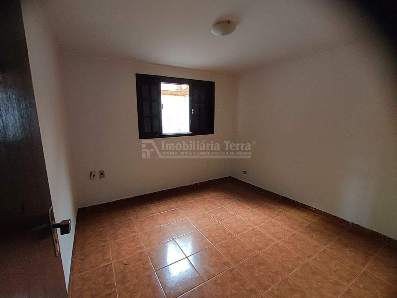 Casa com 3 quartos sendo 1 suíte no Jardim Rasslem em Dourados/MS — foto 6