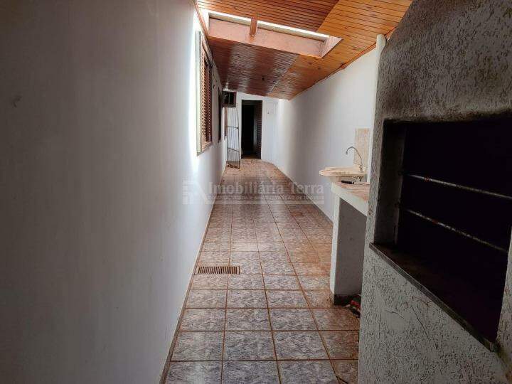 Casa com 3 quartos sendo 1 suíte no Jardim Rasslem em Dourados/MS — foto 12