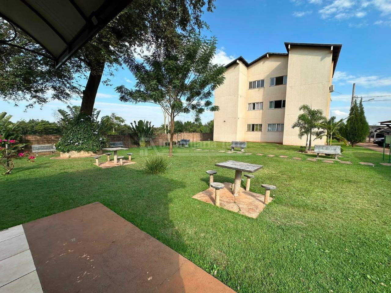 Apartamento com 2 quartos no Vival dos Ipês em Dourados/MS — foto 3