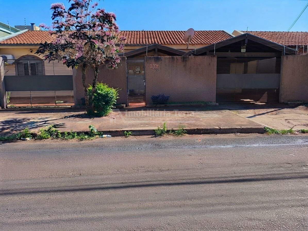 Casa com 3 quartos sendo 1 suíte no Vila Santana em Dourados/MS — foto 1