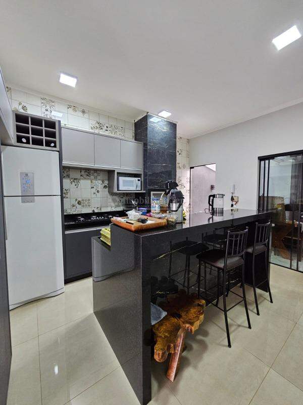 Casa com 3 quartos sendo 1 suíte no Parque Alvorada em Dourados/MS — foto 4