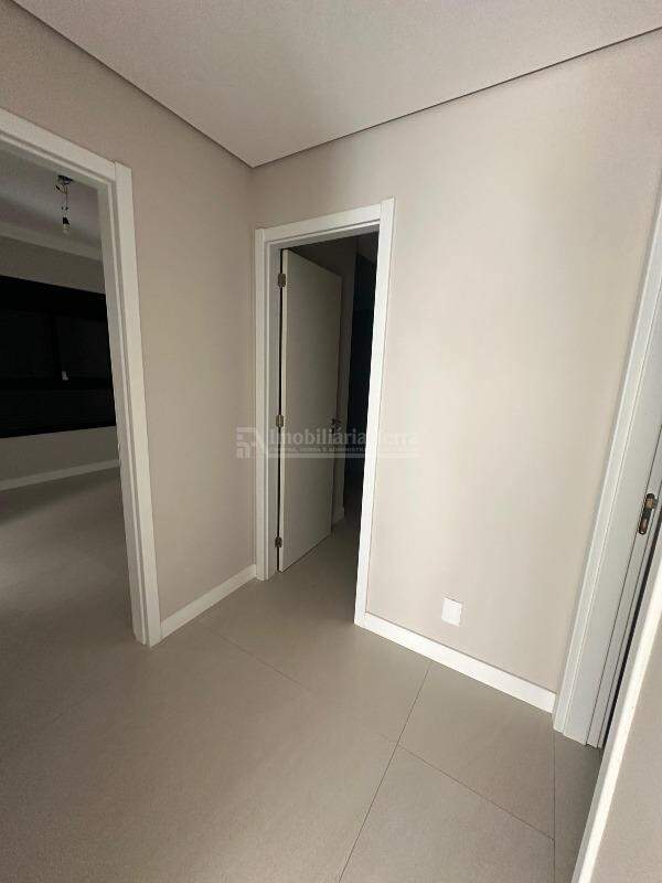 Apartamento com 3 quartos sendo 3 suítes no Centro em Dourados/MS — foto 8