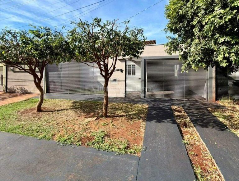 Casa com 3 quartos sendo 1 suíte no Parque dos Jequitibás em Dourados/MS