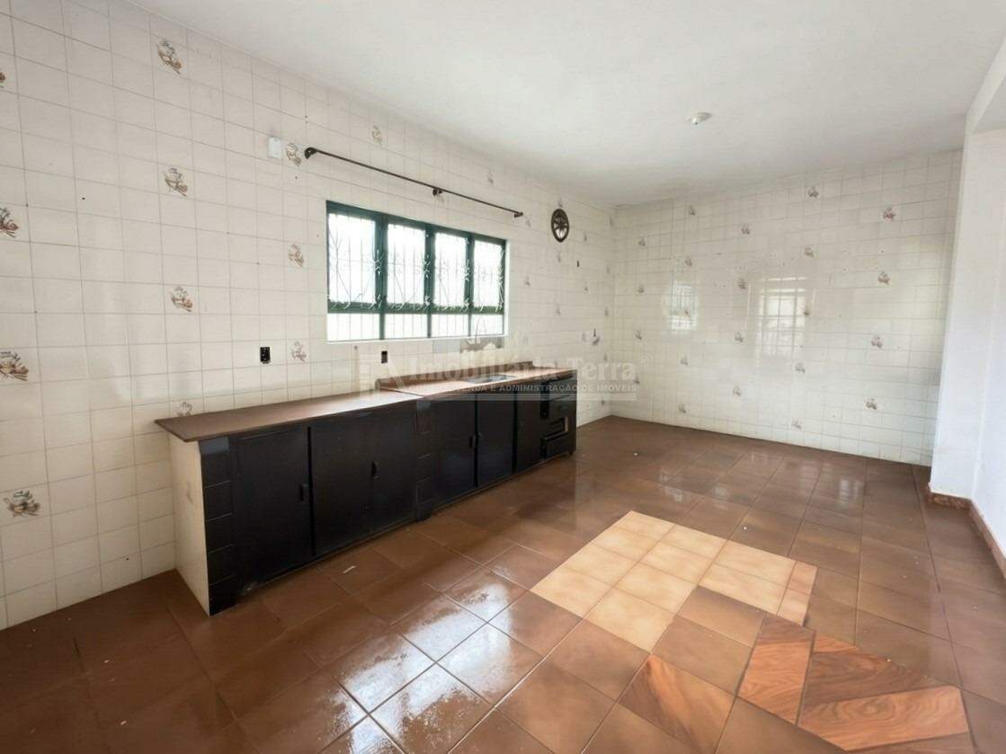 Casa com 3 quartos sendo 1 suíte no Jardim Água Boa em Dourados/MS — foto 3