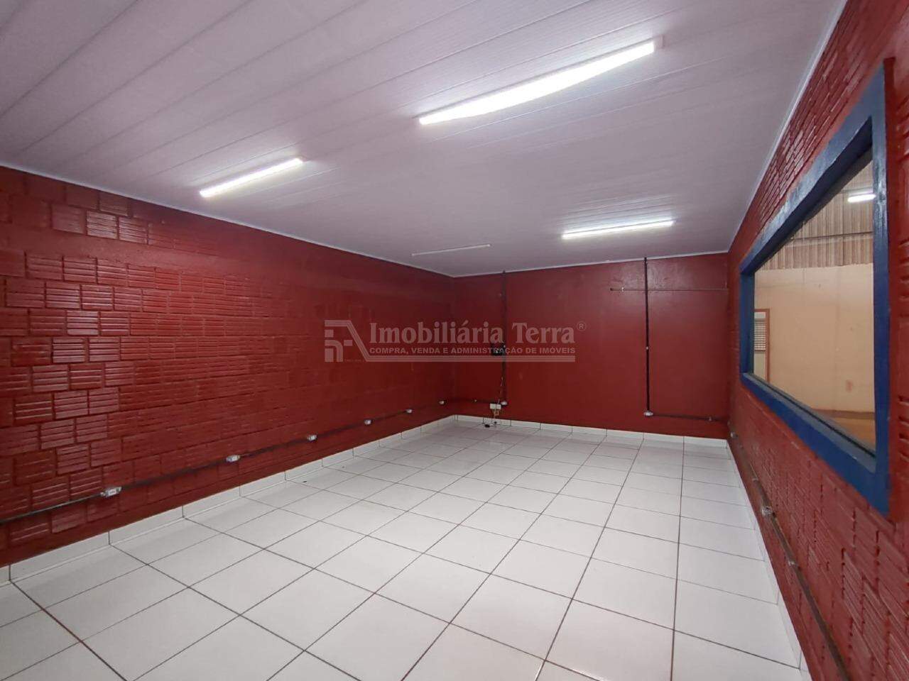 Barracão no Chácara Califórnia em Dourados/MS — foto 11