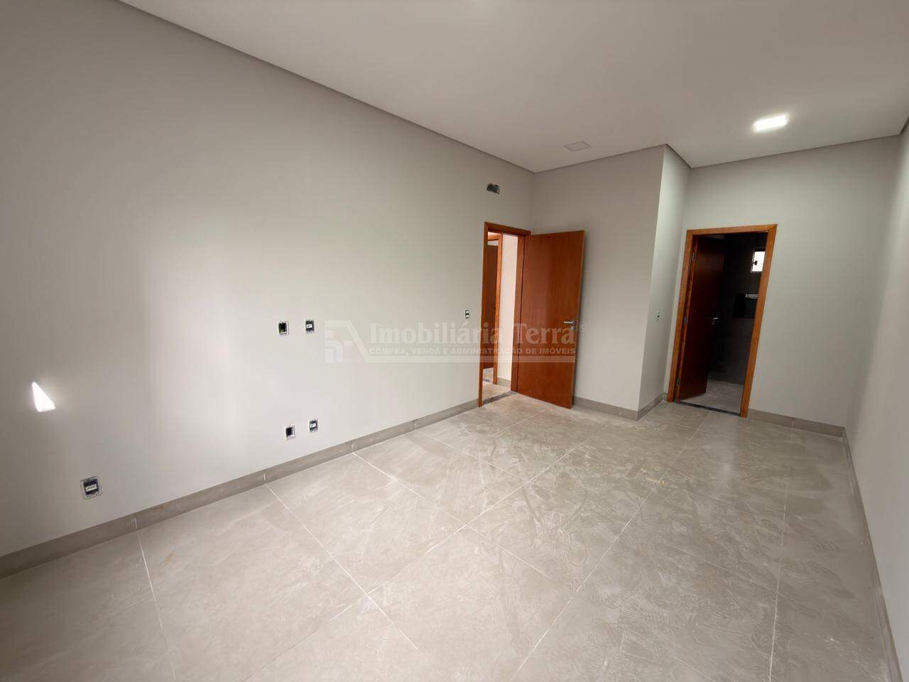 Casa com 3 quartos sendo 1 suíte no Jardim Cristhais III em Dourados/MS — foto 6