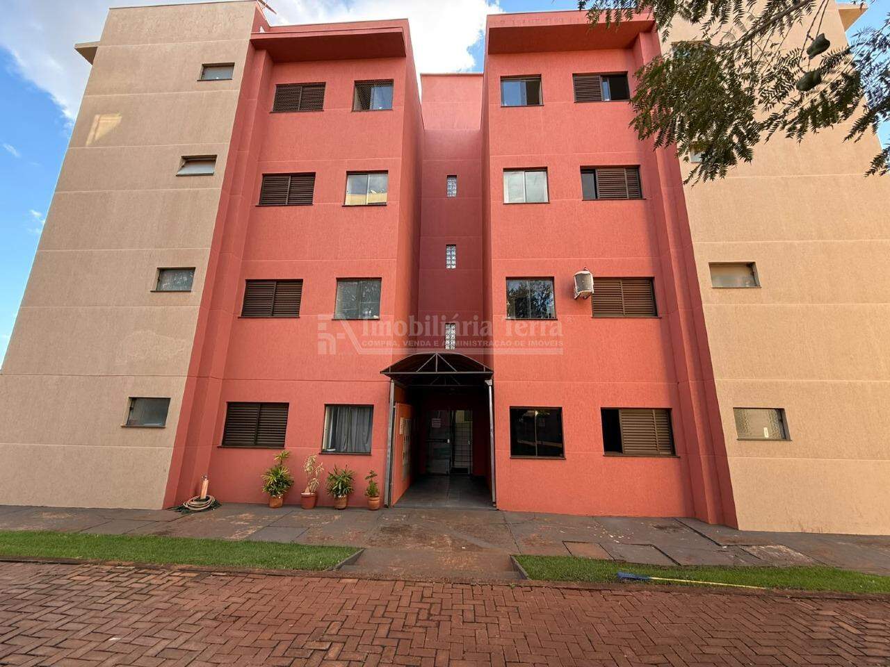 Apartamento com 2 quartos no Jardim Climax em Dourados/MS — foto 2