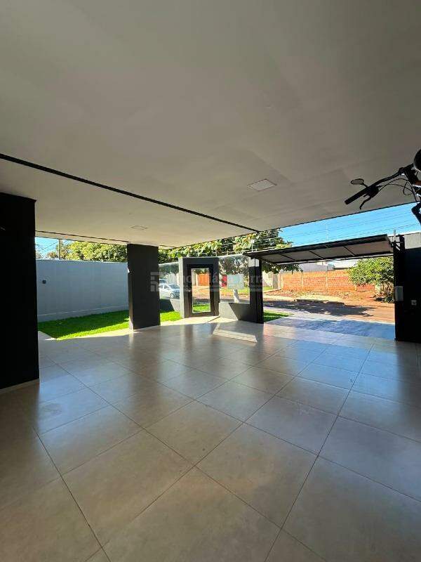 Casa no Parque Nova Dourados, foto 2 de 18