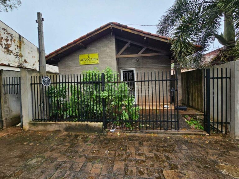 Casa no Centro em Dourados/MS