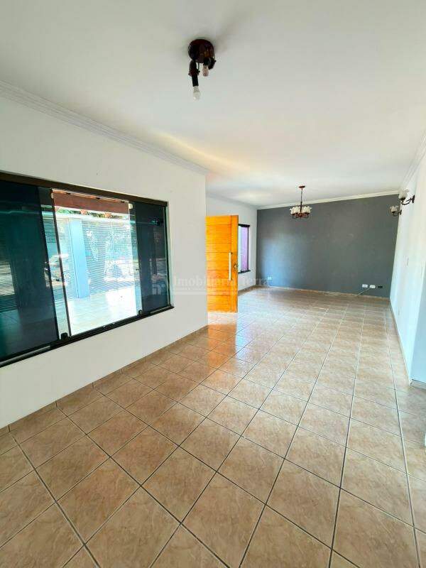 Casa no Parque Alvorada, foto 2 de 14