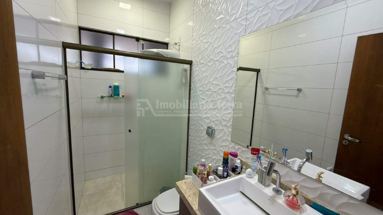 Casa com 4 quartos sendo 1 suíte no Parque Alvorada em Dourados/MS — foto 12