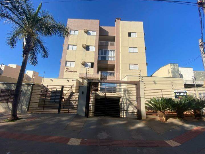 Apartamento com 2 quartos no Centro em Dourados/MS