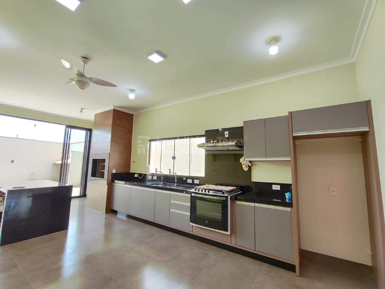 Casa com 3 quartos sendo 1 suíte no Jardim Cristhais em Dourados/MS — foto 3