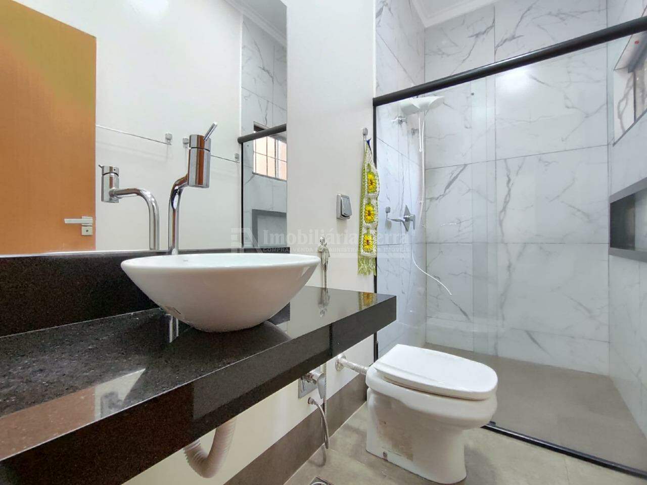 Casa com 3 quartos sendo 1 suíte no Jardim Cristhais em Dourados/MS — foto 12